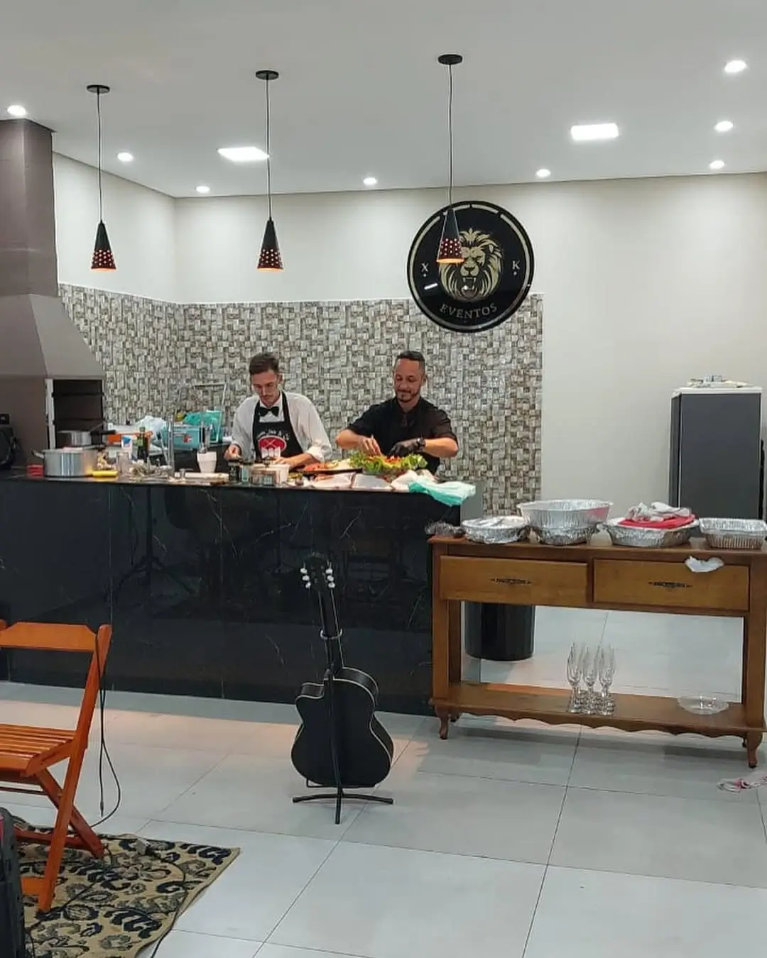 Quartos e hospedagem disponíveis no XK Eventos Caraguatatuba para até 15 pessoas